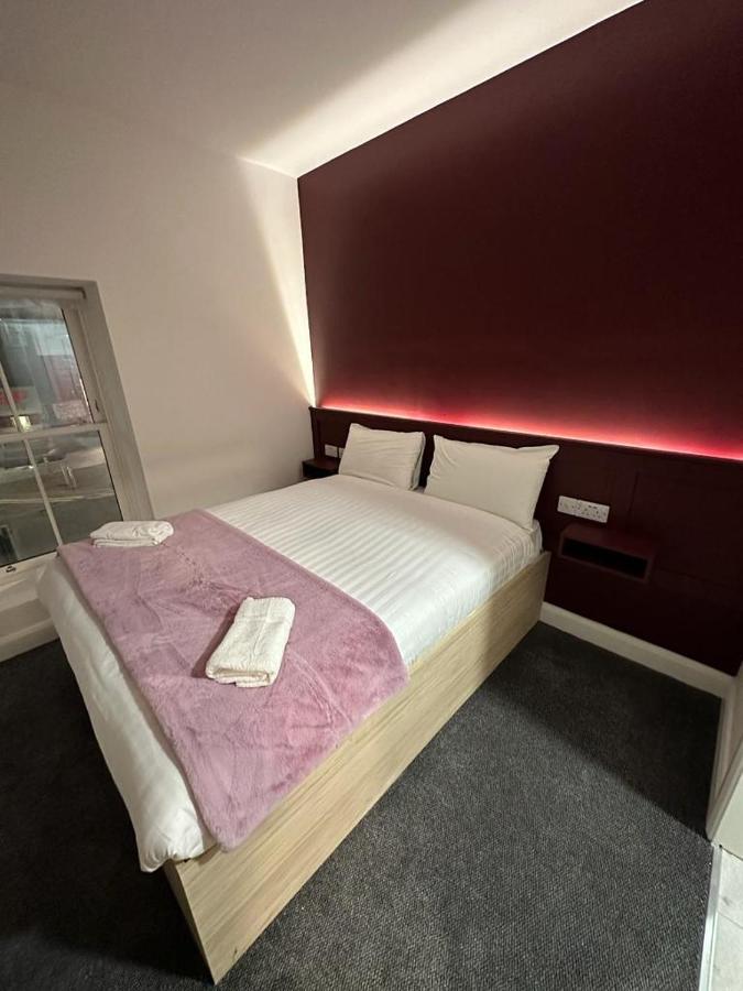 Mary Mullen'S Rooms Eyre Square. Galway Exterior foto