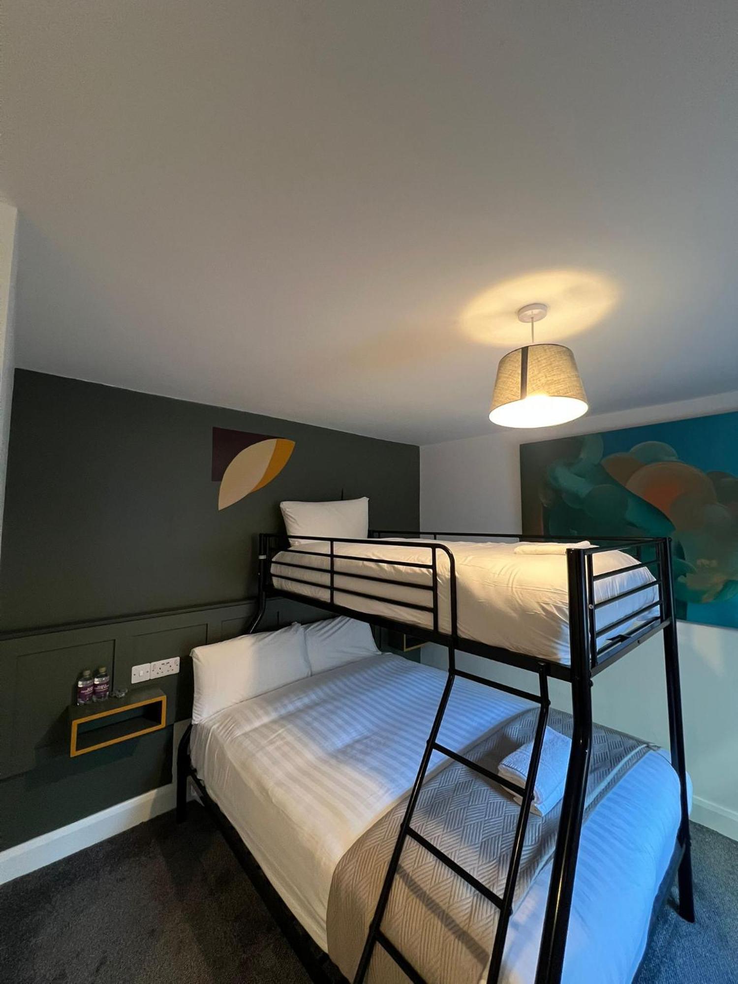 Mary Mullen'S Rooms Eyre Square. Galway Exterior foto
